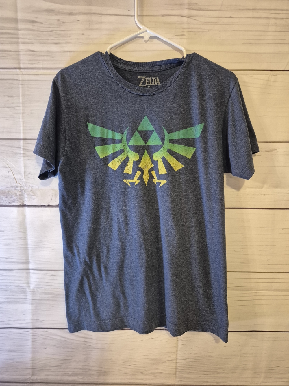 Zelda Men's Blue Short Sleeve Graphic Tee - Green/Yellow Emblem